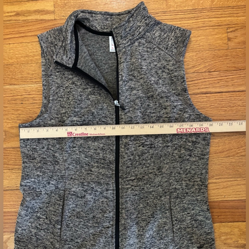 Exertek Vest Women’s XL Tan/Black Zip Front Pockets Outerwear 100% Polyester - Picture 4 of 6